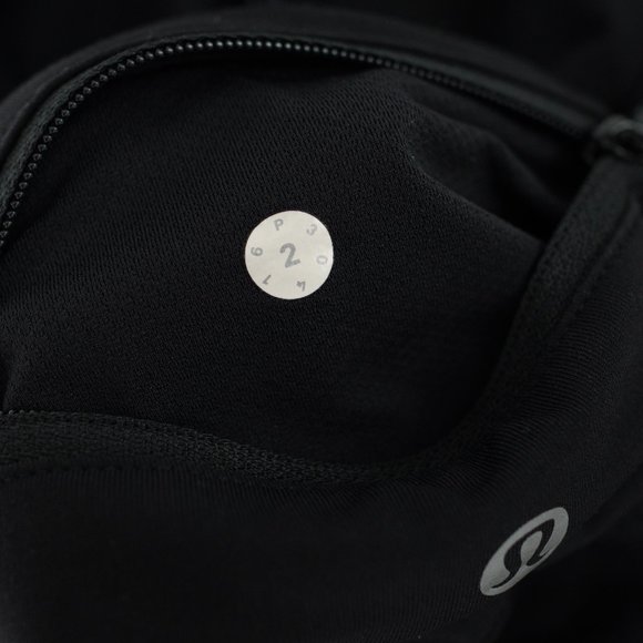 Lululemon Mesh Panel Cropped Capri 29" Leggings Black Womens Size 2 P30416 - Picture 10 of 12